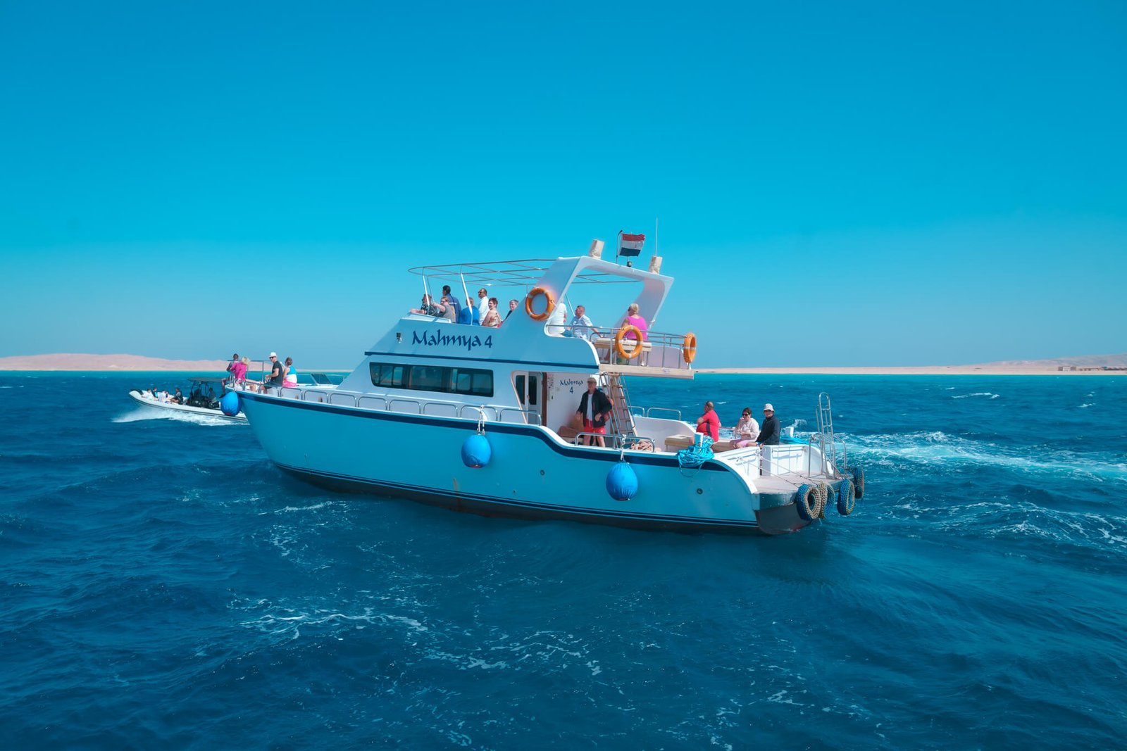 boats in Hurghada, Egypt transportation guide