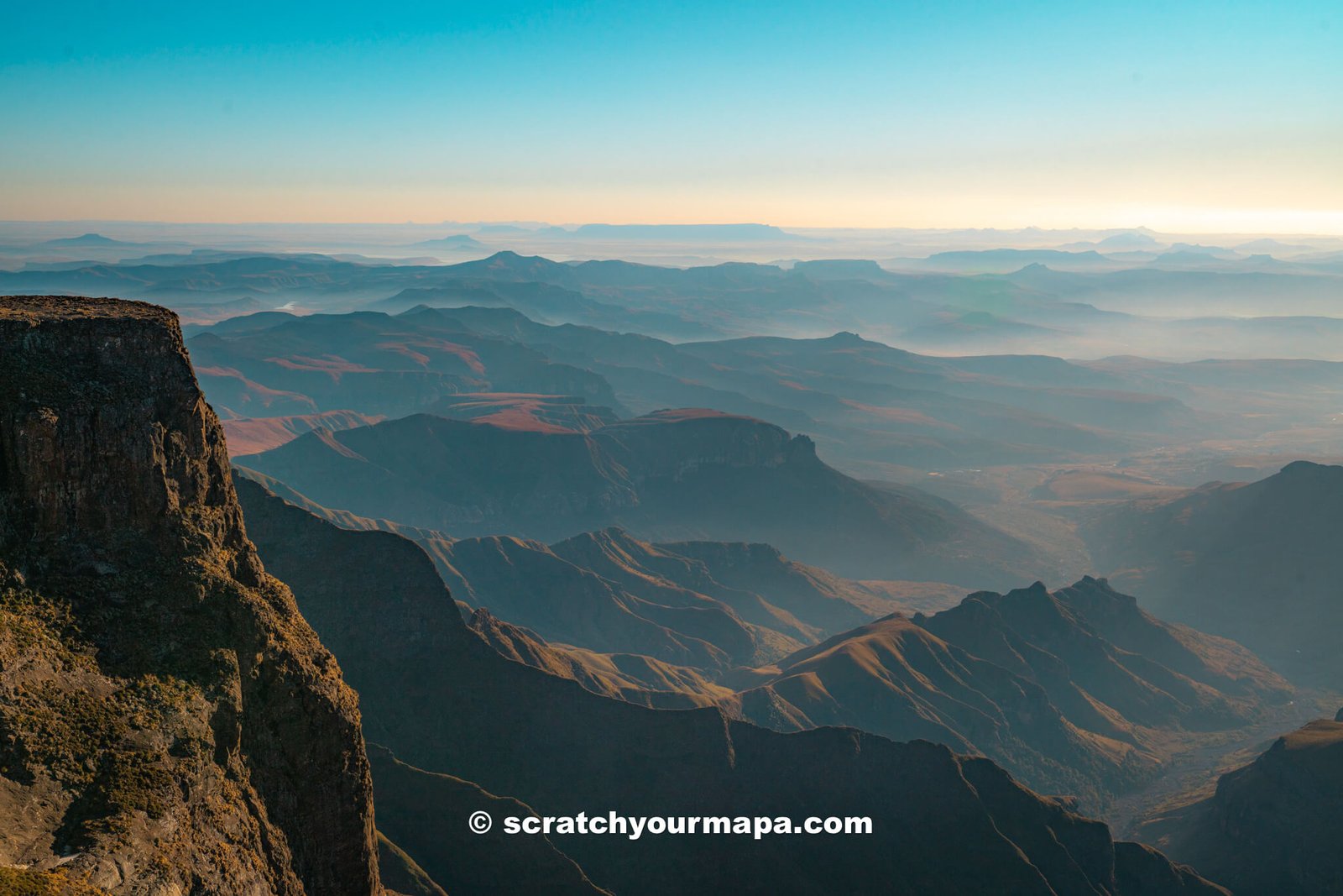 Tugela falls hike in the Drakensburg Mountains