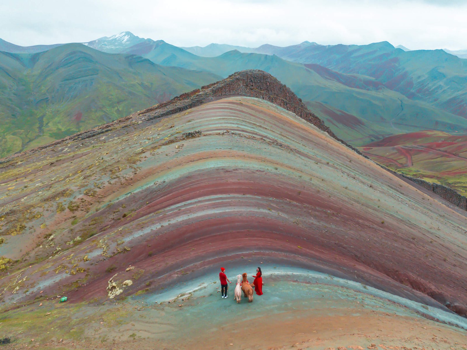 Palcoyo Rainbow Mountain, a guide for the alternative rainbow mountain