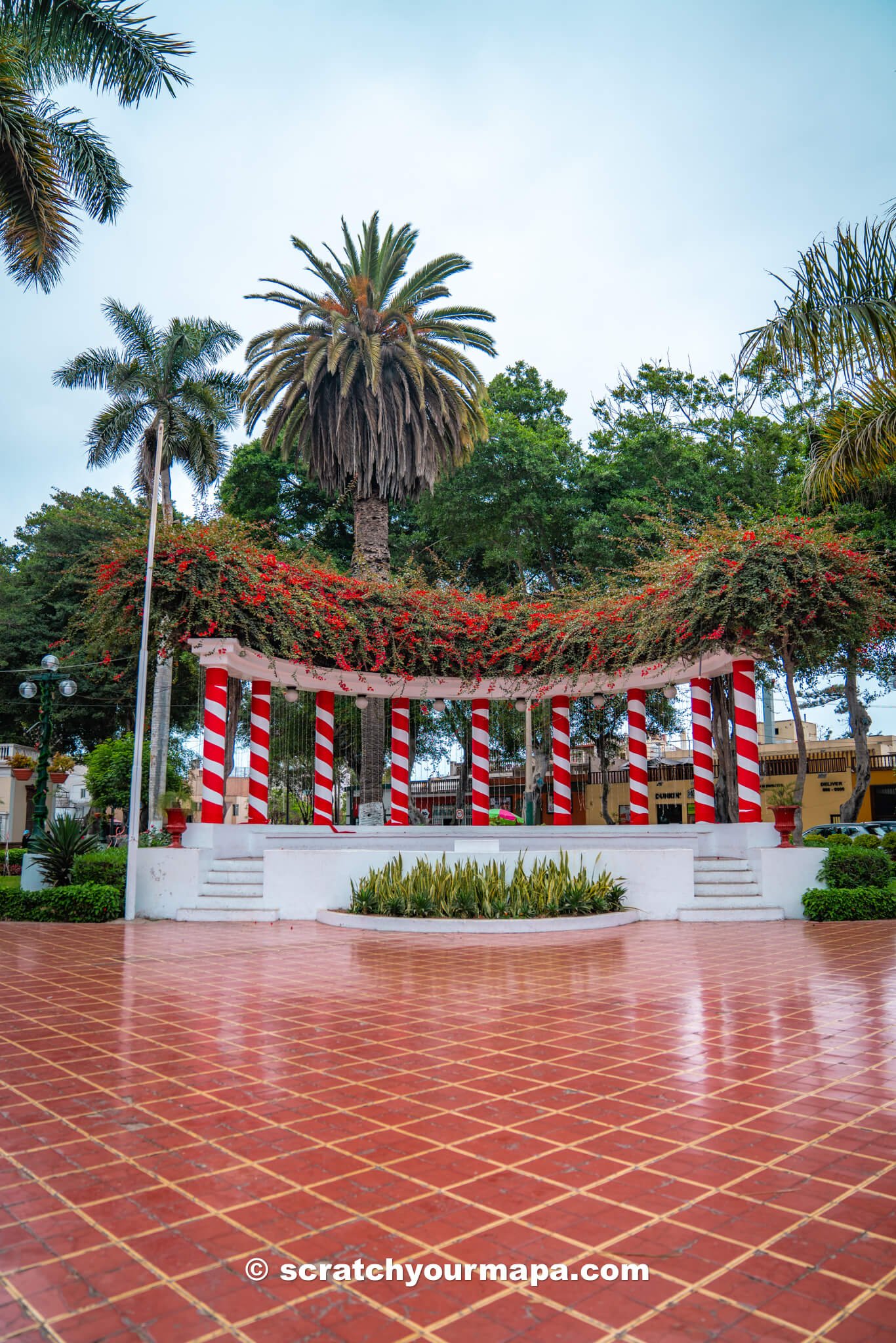 Parque Municipal de Barranco, top attractions in Lima for first-time visitors