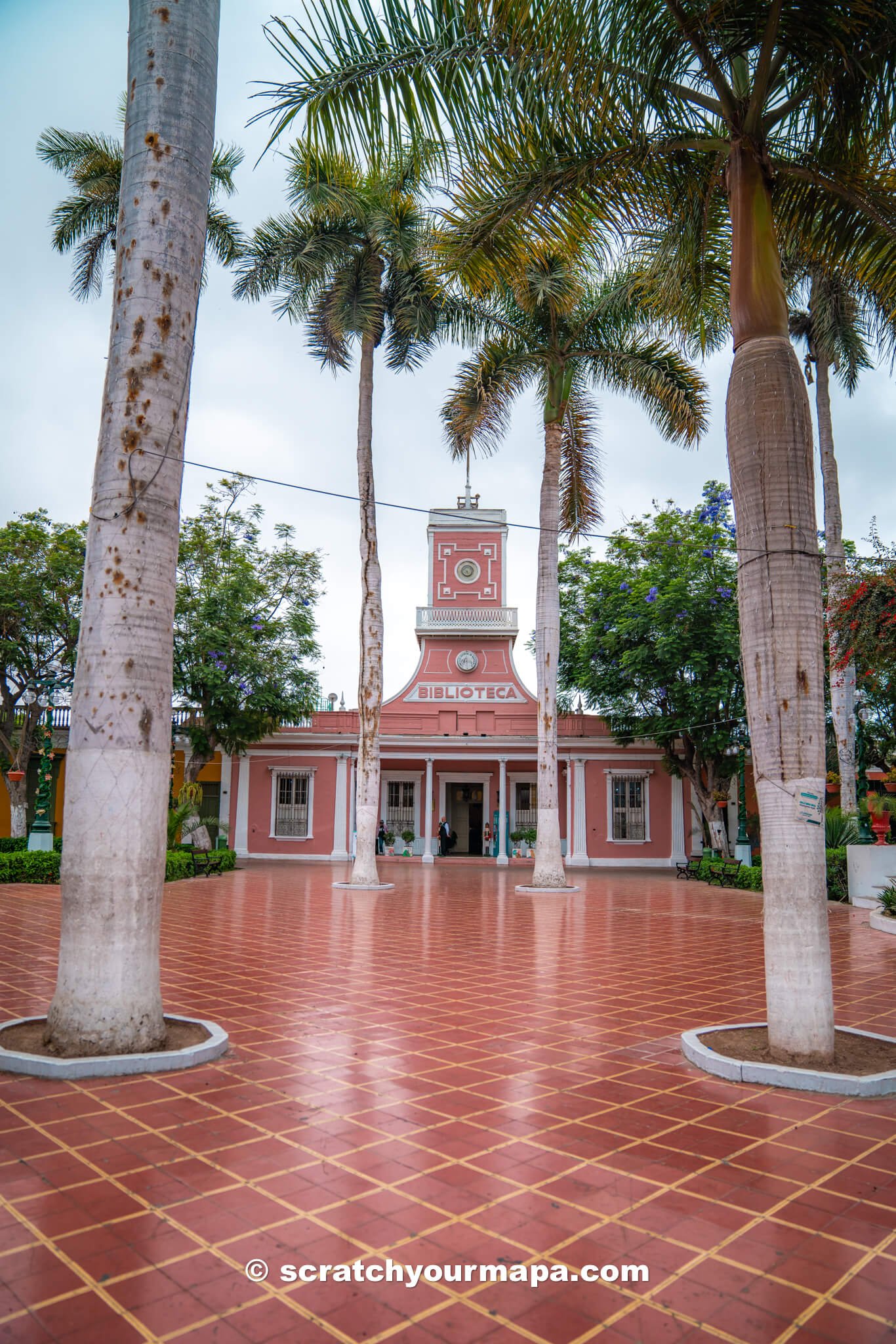 Parque Municipal de Barranco, top attractions in Lima for first-time visitors