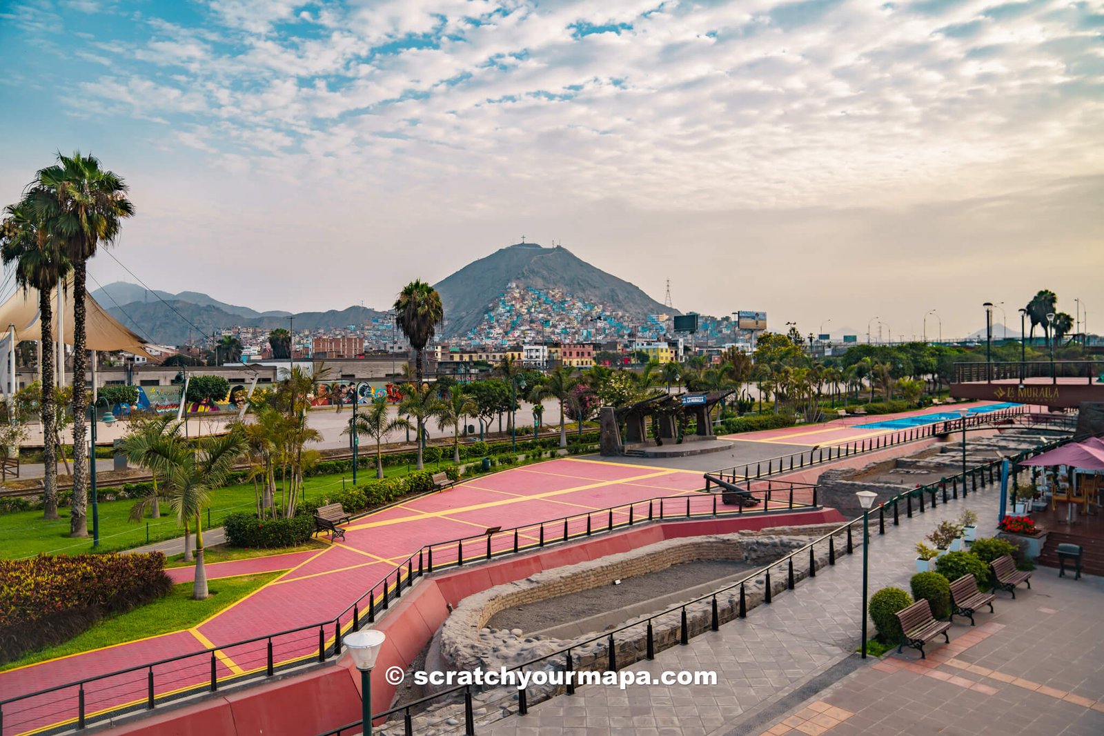 Muninet Parque La Muralla, top attractions in Lima for first-time visitors