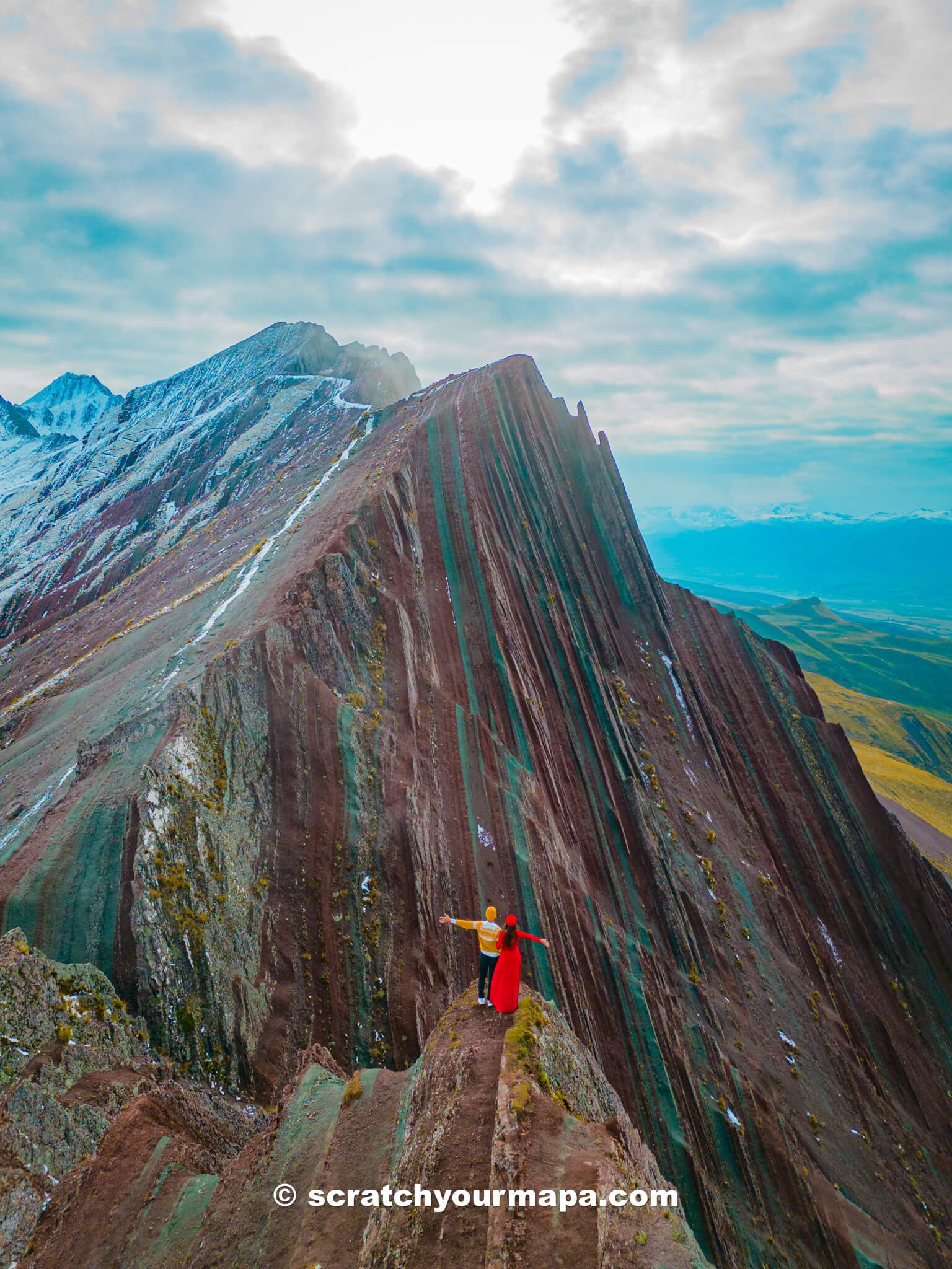 Pallay Punchu, the hidden rainbow mountain