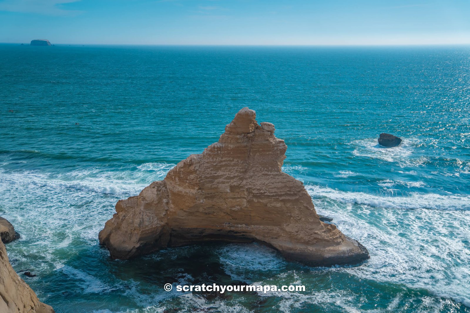 El Catedral viewpoint in paracas National Reserve, Peru