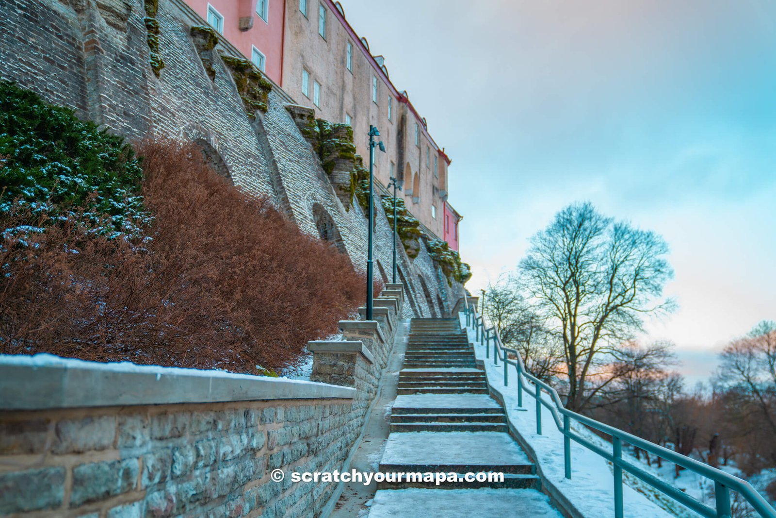 tips for visiting the old town in Tallinn