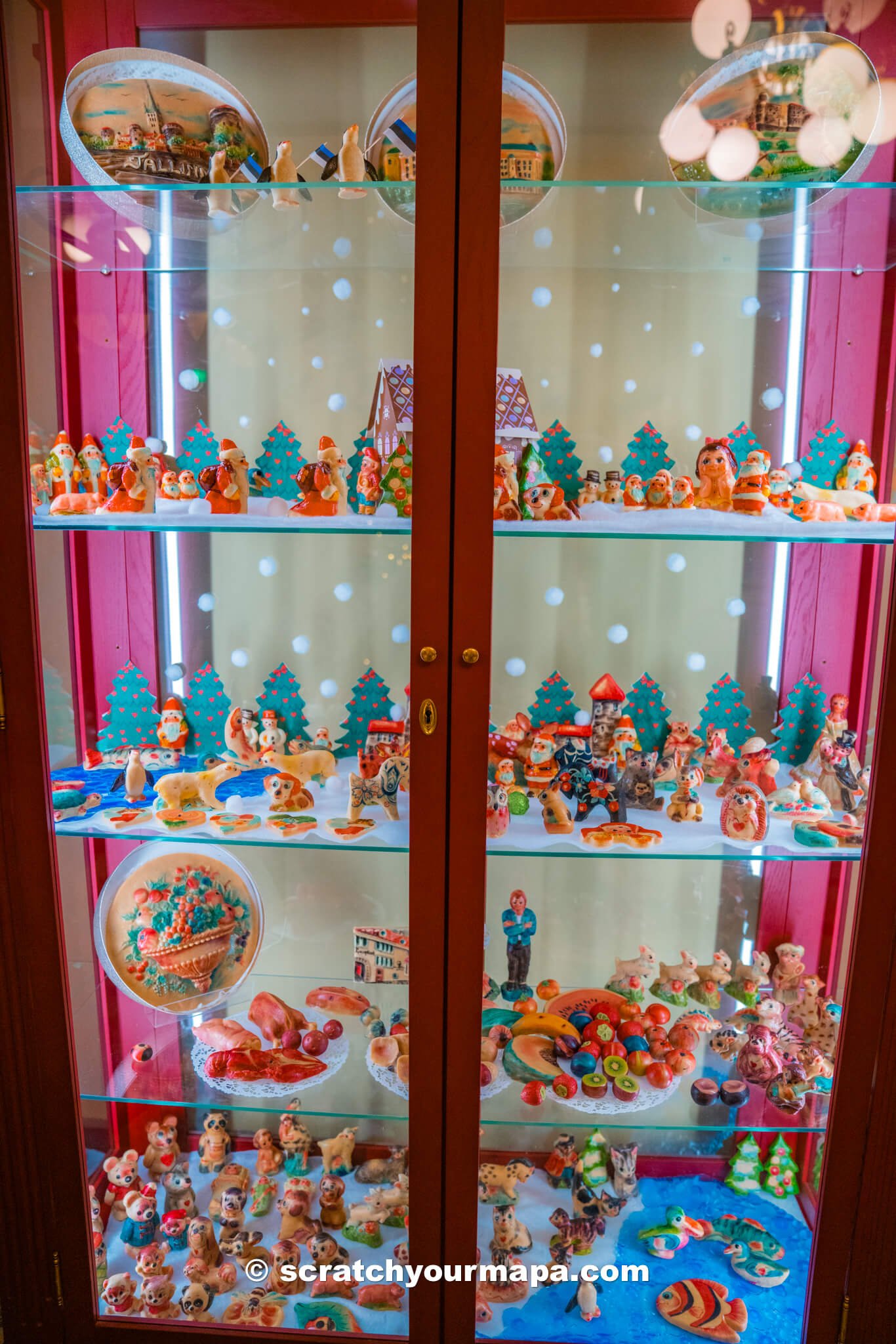 marzipan figurine making - top things to do in Tallinn old town