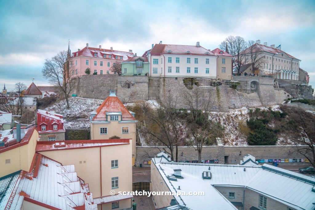 how to get around Tallinn, Estonia travel guide