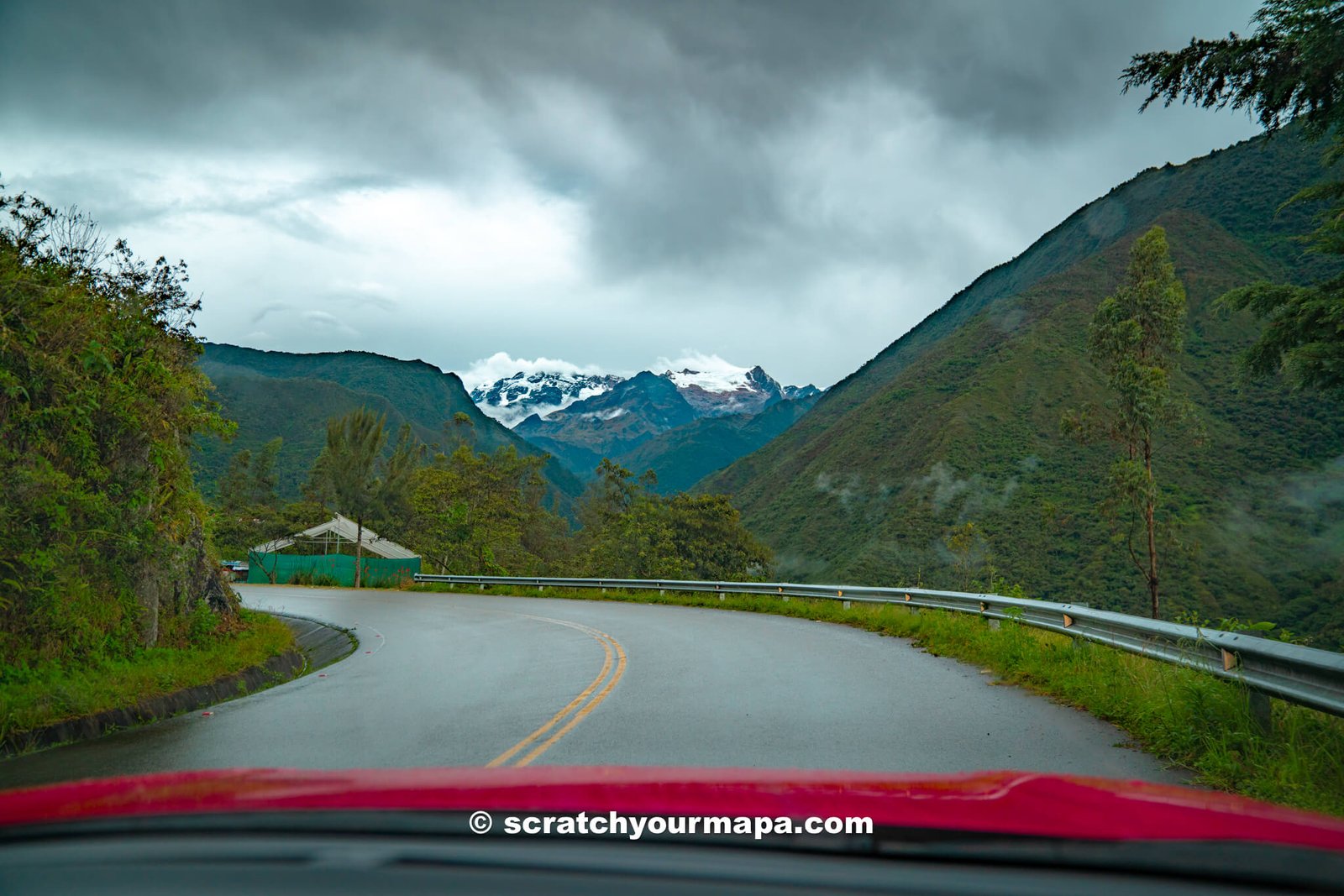 renting a car in Peru travel guide