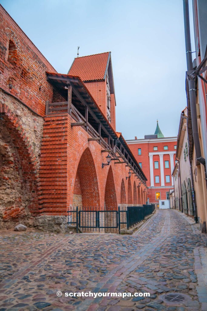 how to get around Riga - Riga travel guide 2025
