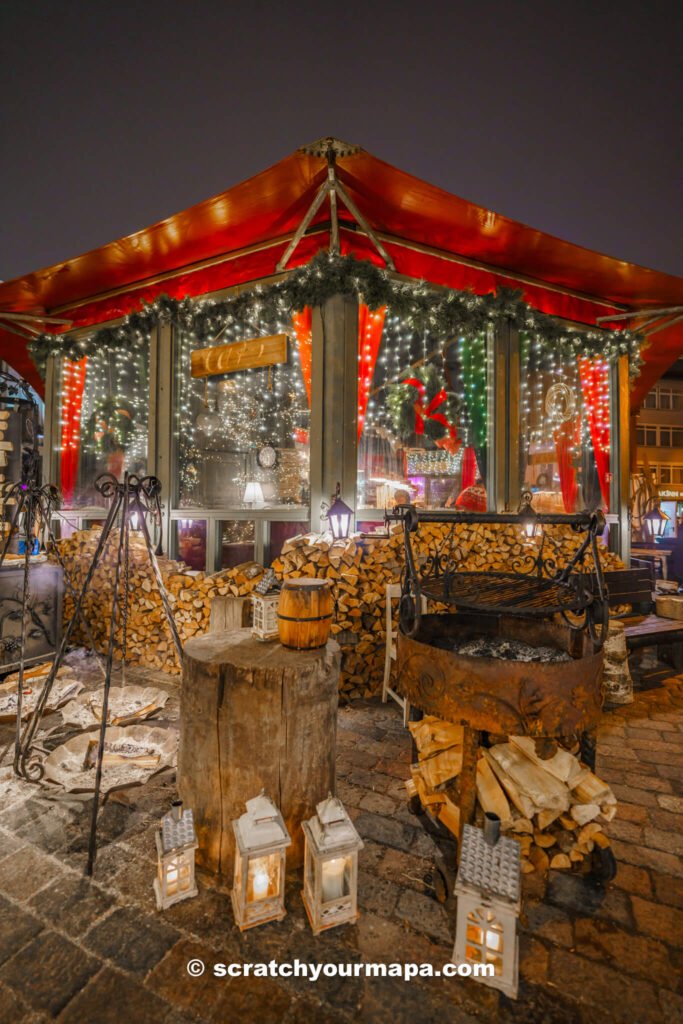 Christmas market in Riga - local events while traveling