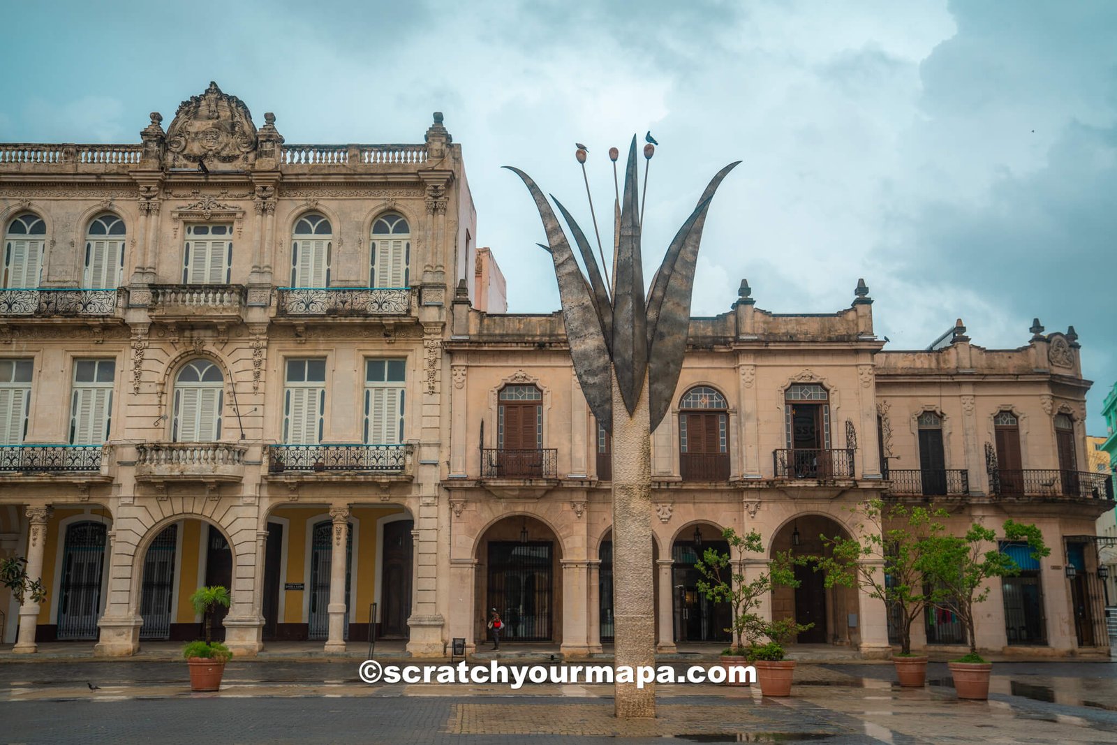 Plaza Vieja - the best things to see and do in Havana, Cuba