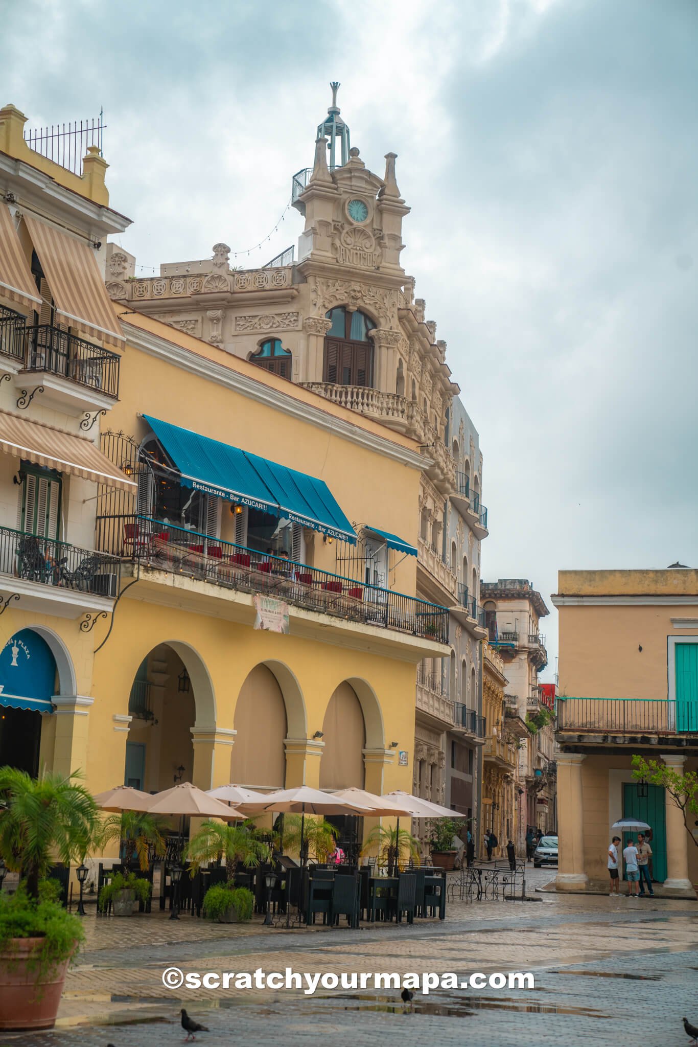 Plaza Vieja - the best things to see and do in Havana, Cuba