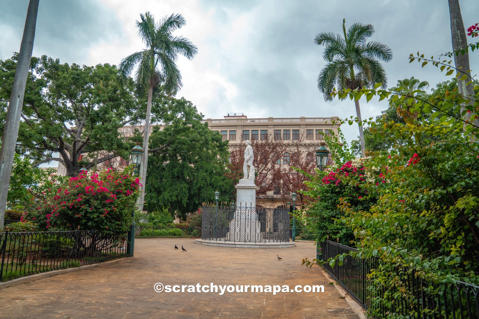Plaza de Armas - things to see and do in Havana, Cuba