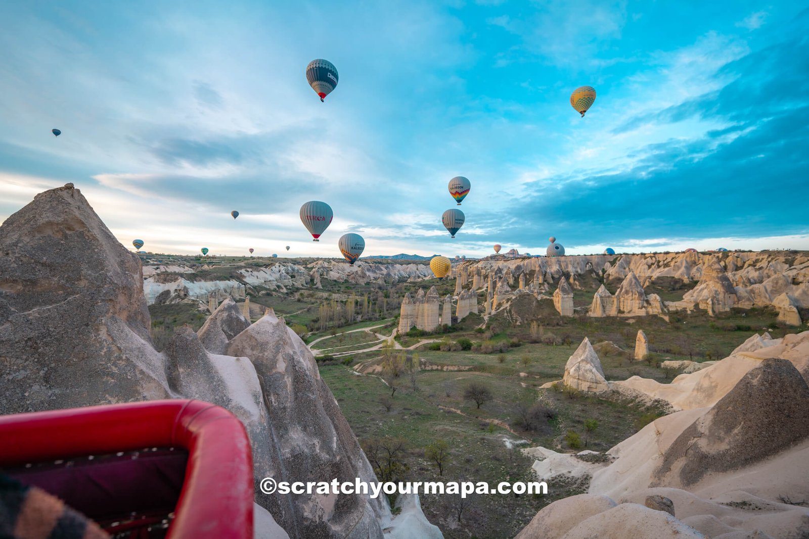 hot air balloon ride - best hot air balloon views in Cappadocia