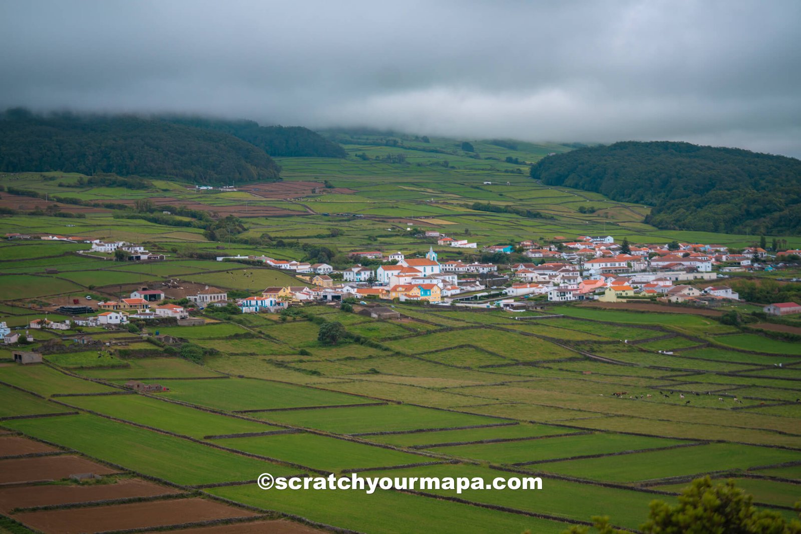 how to get around the azores