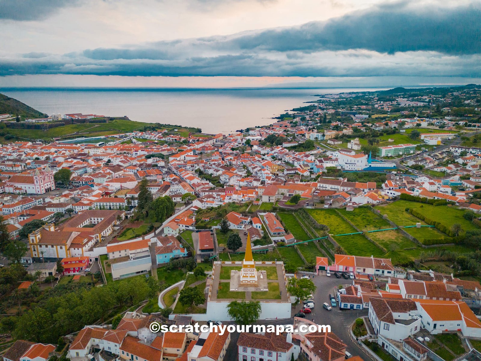 Obelisco do alto da memoria - best sunset spots in Terceira
