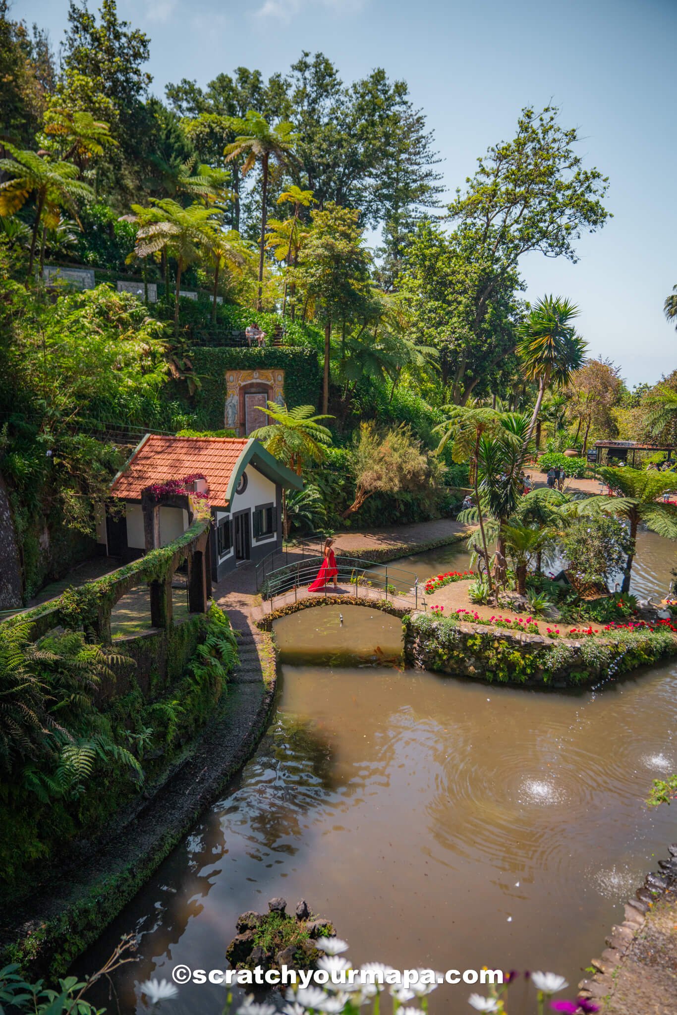 houses of Santana - best things to do in Madeira