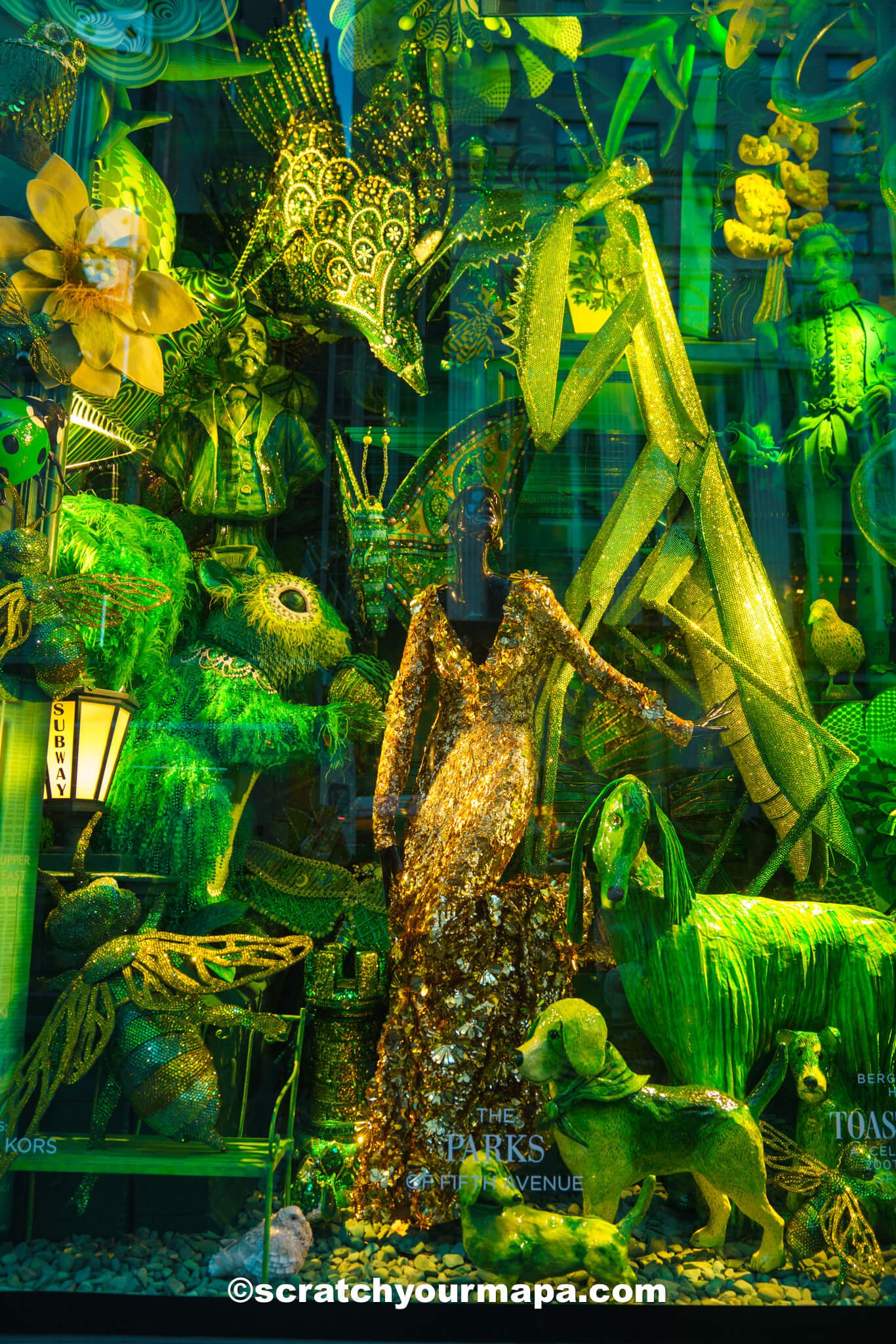 Holiday Window Displays in NYC - Bergdorf Goodman