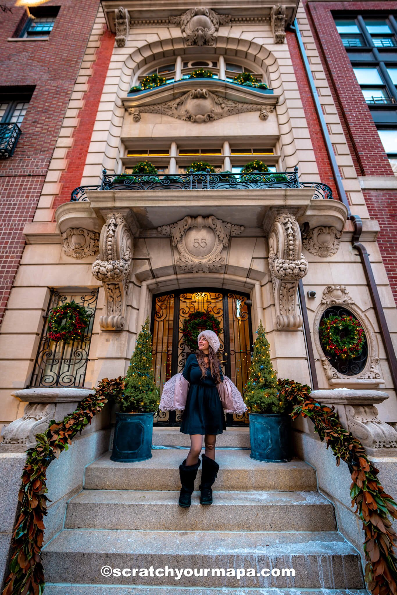 Upper East side homes decorated for Christmas - best Christmas decorations in NYC