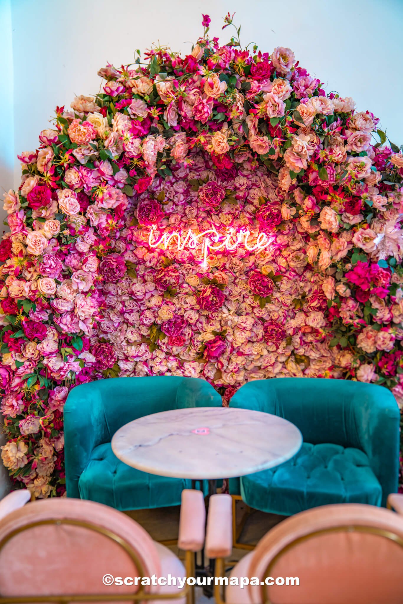 bar hopping - things to do in Athens, Greece