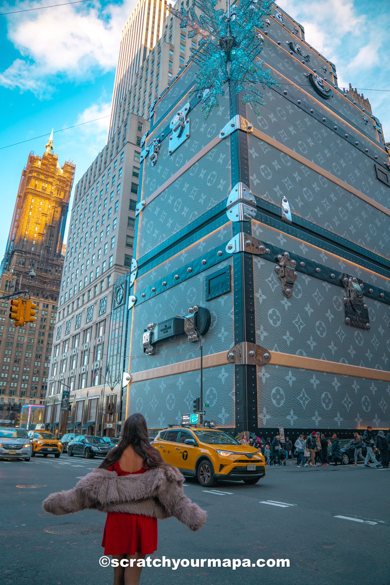 taxis in NYC - how to get from LGA to Manhattan