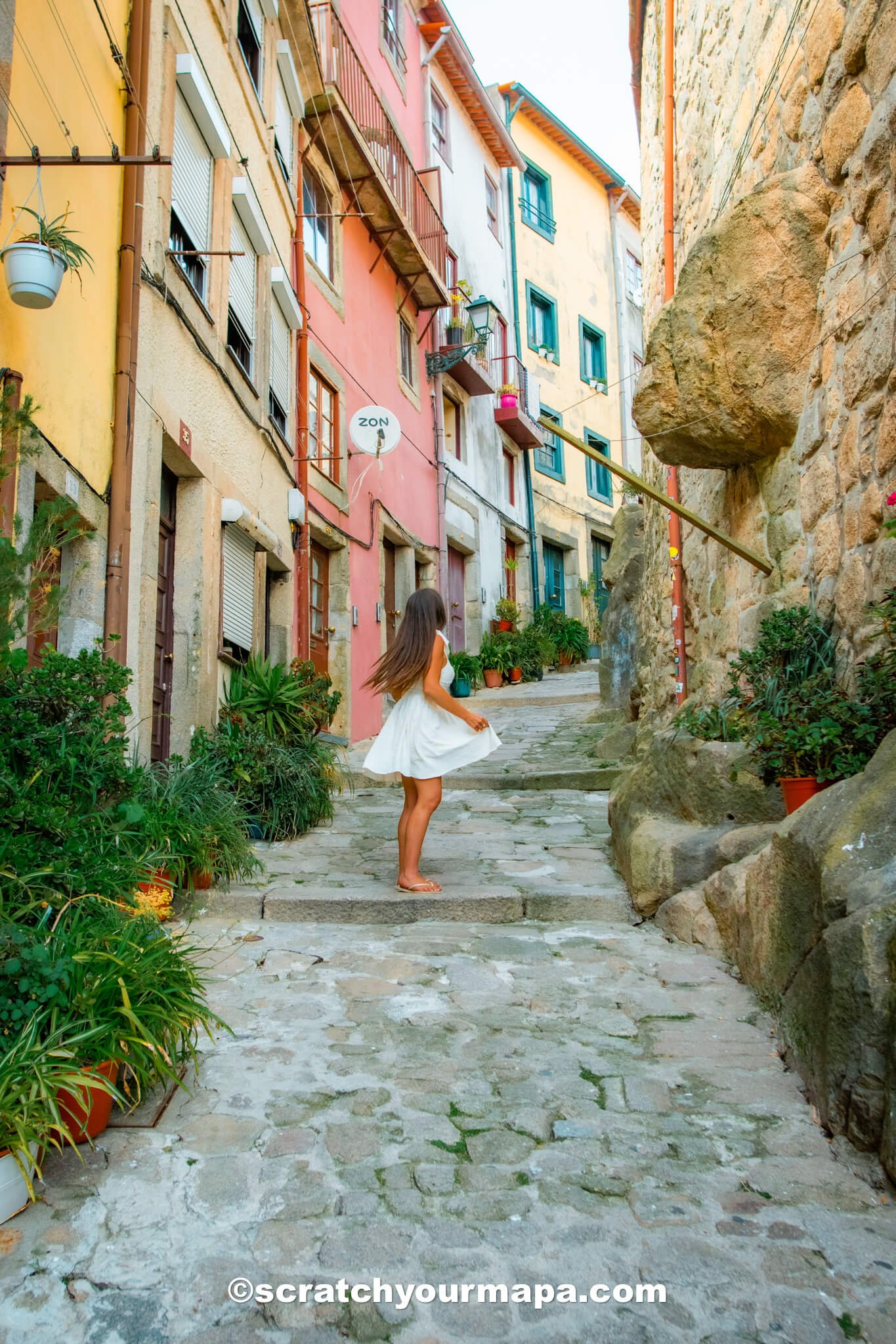 Largo de Pena Ventosa in Porto Largo da Pena Ventosa - things to do in Porto, Portugal