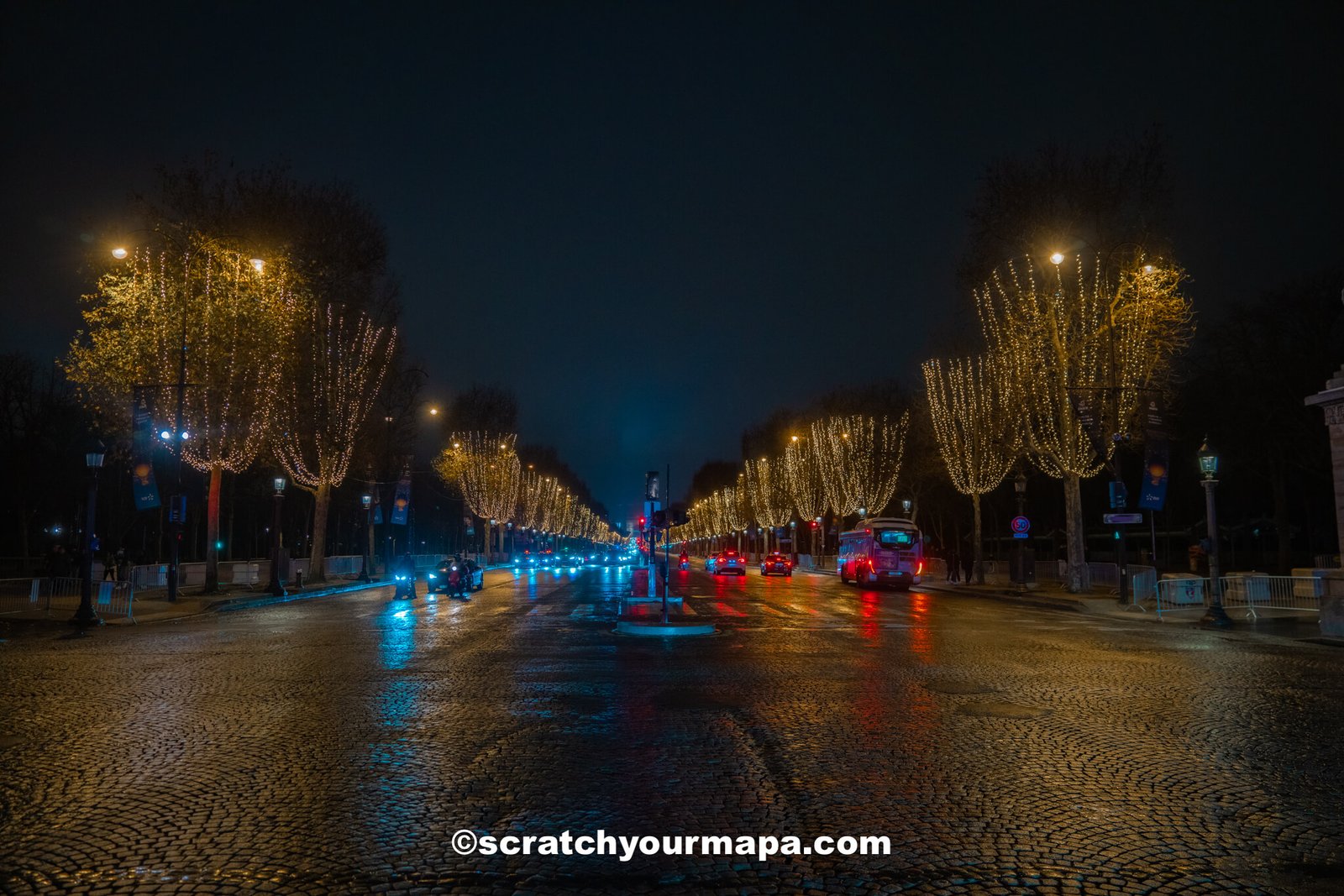 Champs Élysées - best free things to do in Paris, France