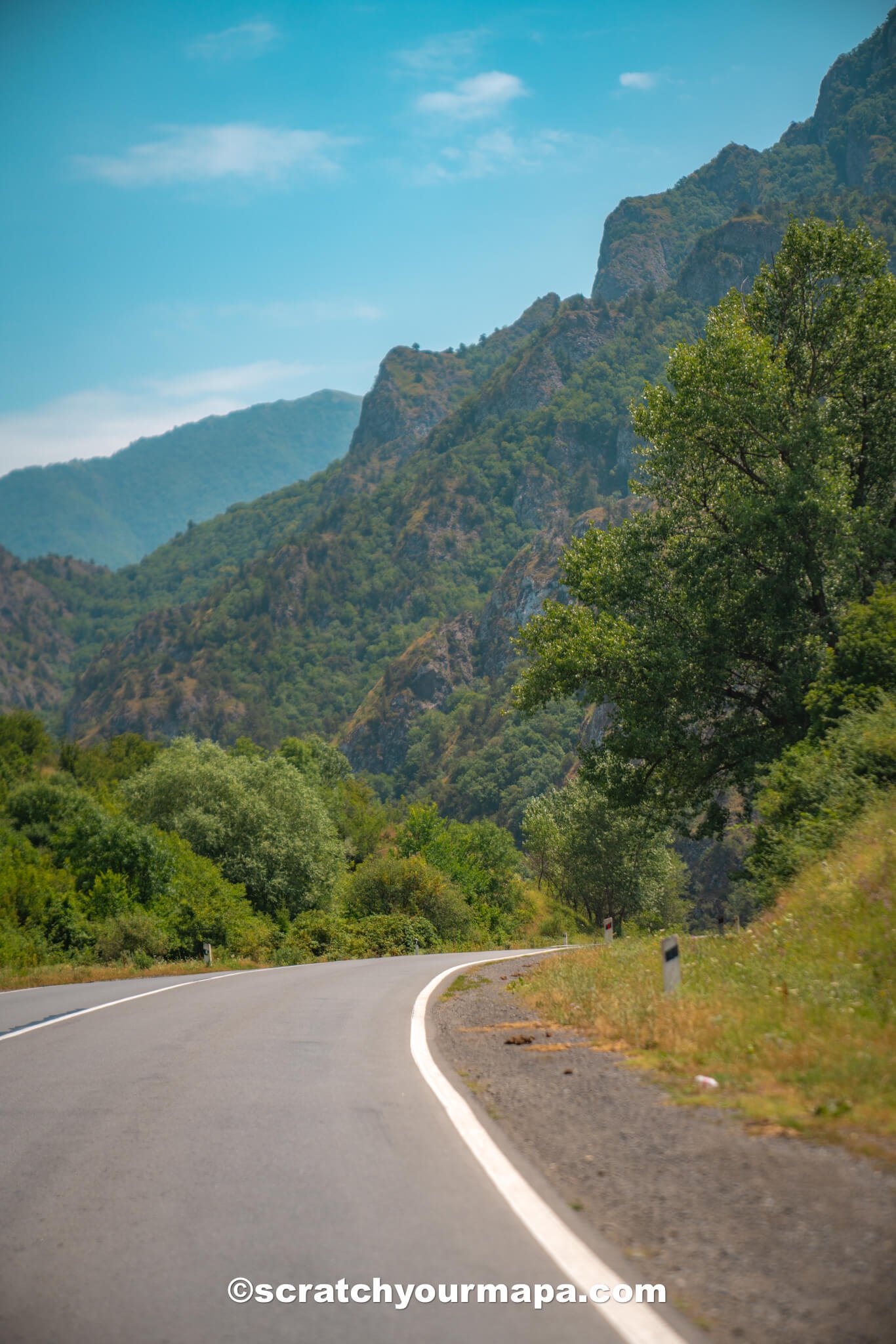 renting a car in Armenia guide