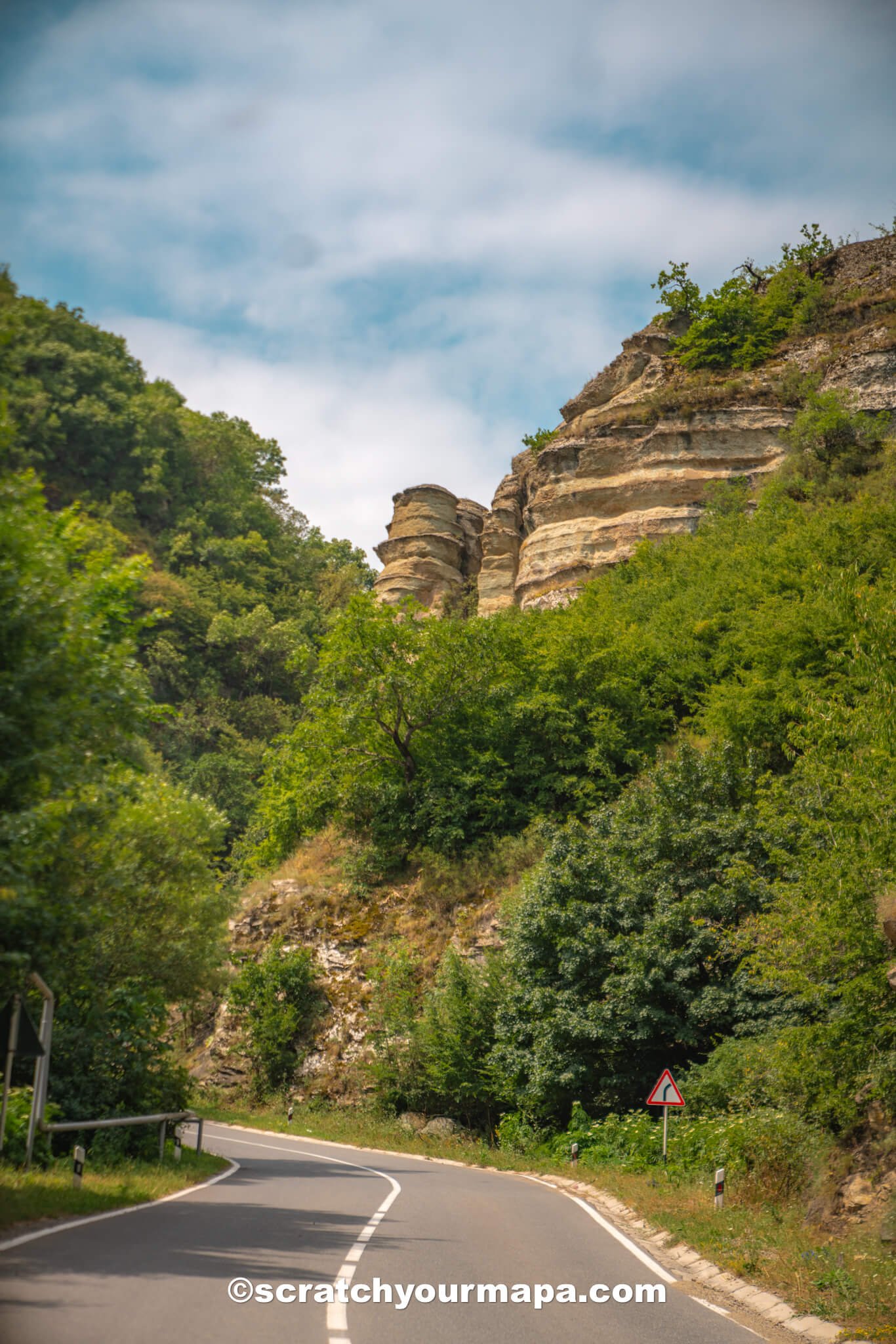 renting a car in Armenia guide