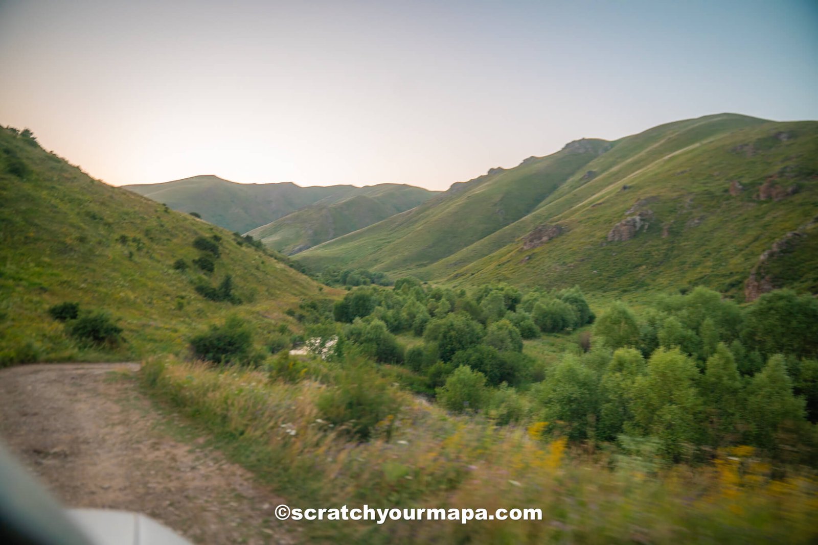 getting around Armenia by car