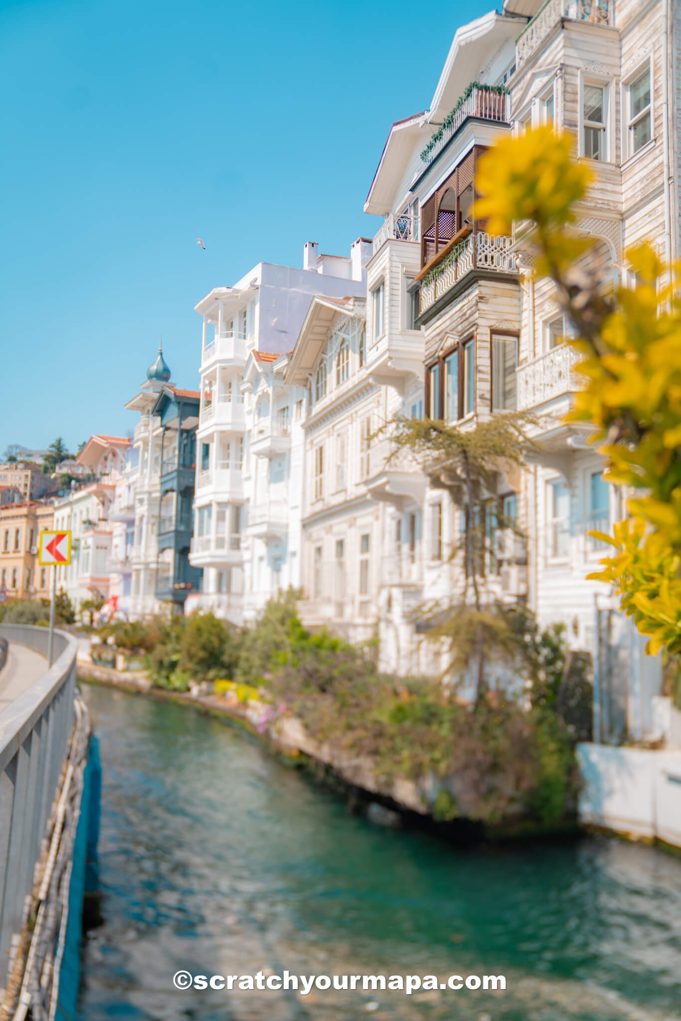 Arnavutkoy - photos of Istanbul City