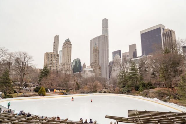 Wollmank rink - bes ice rinks in NYC