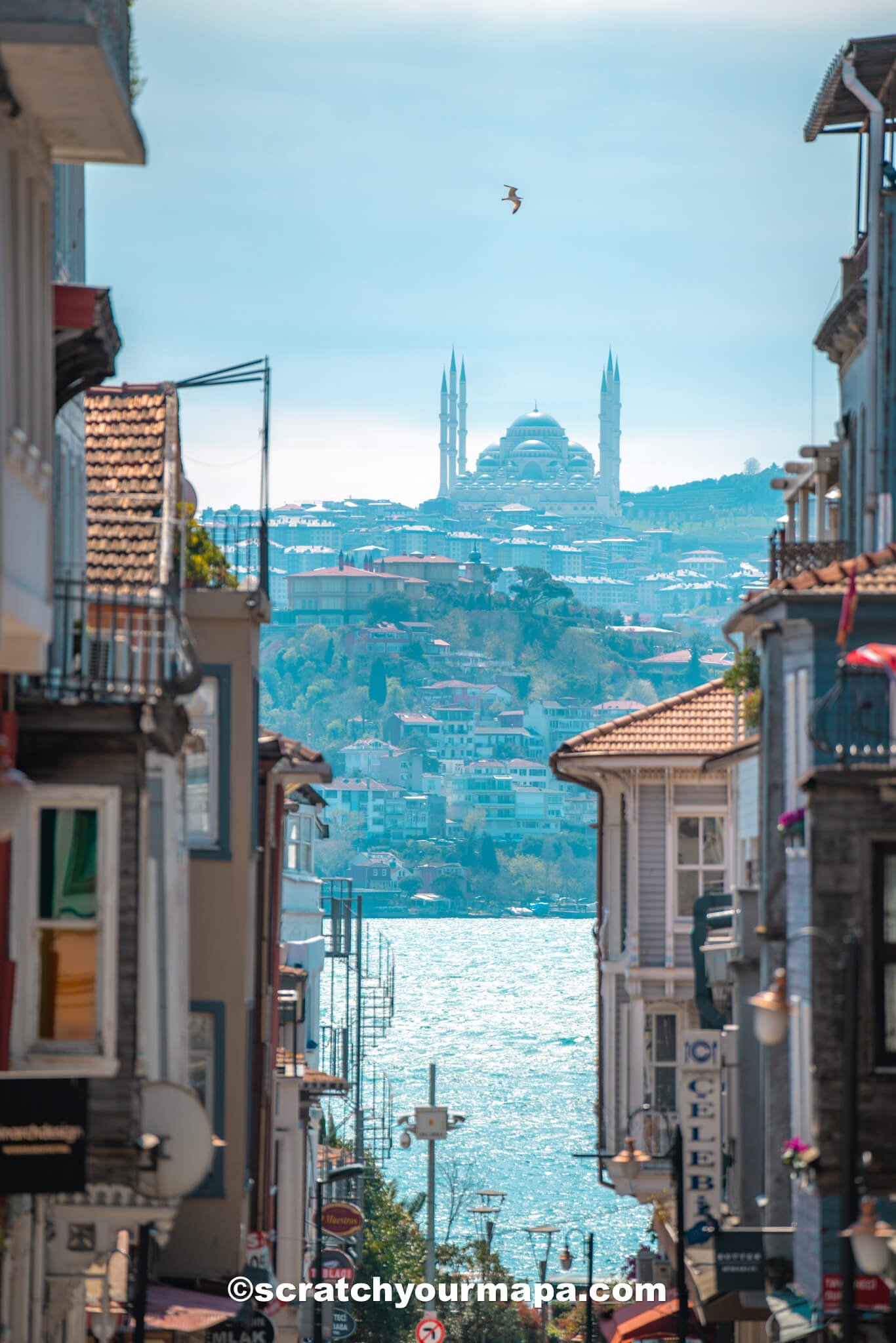 Yildiz Cerceve - photos of Istanbul City