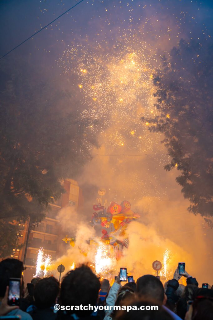 La Crema de Las Fallas, Valencia