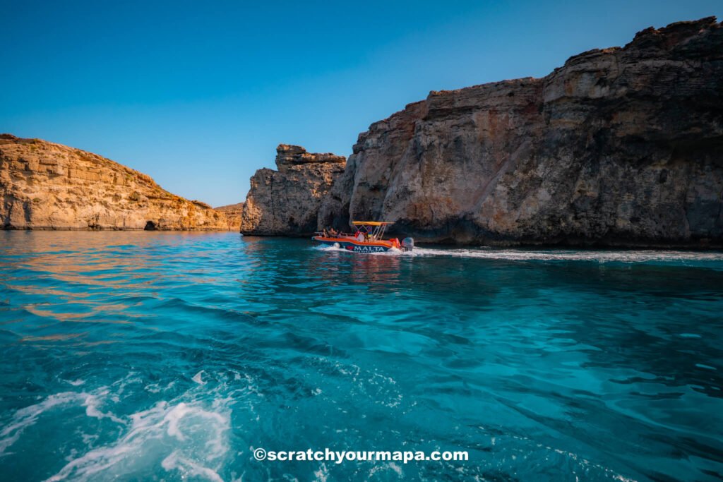 boat trip around the island of Comino