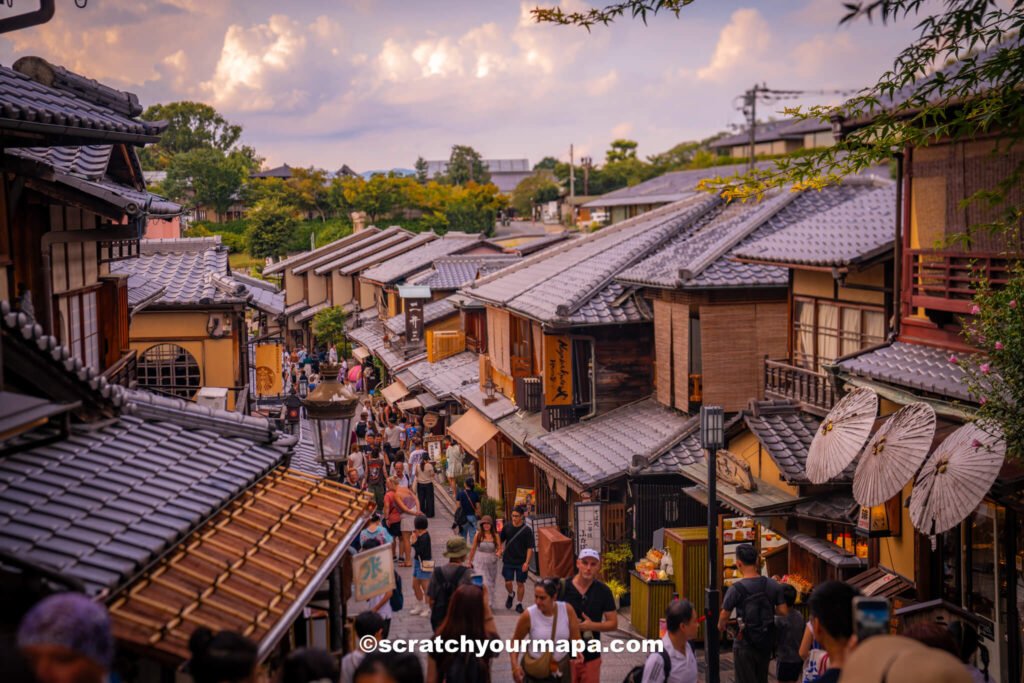 crowds in Kyoto
